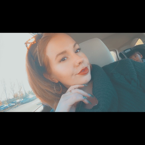 Meet your Posher, Samantha - Picture 3 of 6